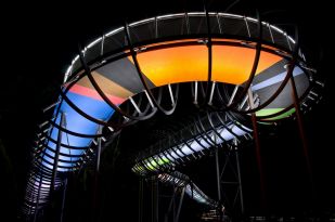 slinky-springs-to-fame dsc_0389
